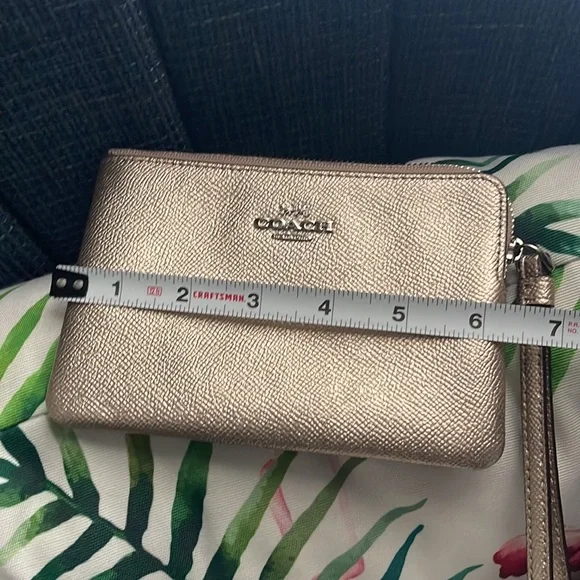 Coach wallet ✨ - Picture 7 of 8